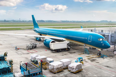 Afghan Wings: Soaring Above Transportation Challenges